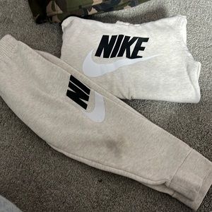 Nike sweat suit